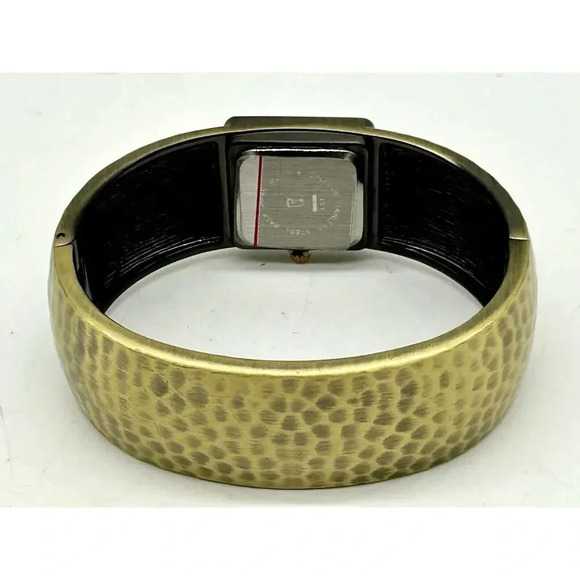 Bronze Tone Hammered Cuff Bracelet Bangle Quartz Women's Watch Needs Battery - Picture 8 of 9